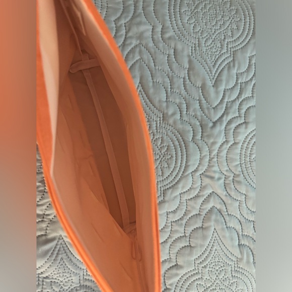 NWT Thirty-one Zipper Pouch - Picture 4 of 4